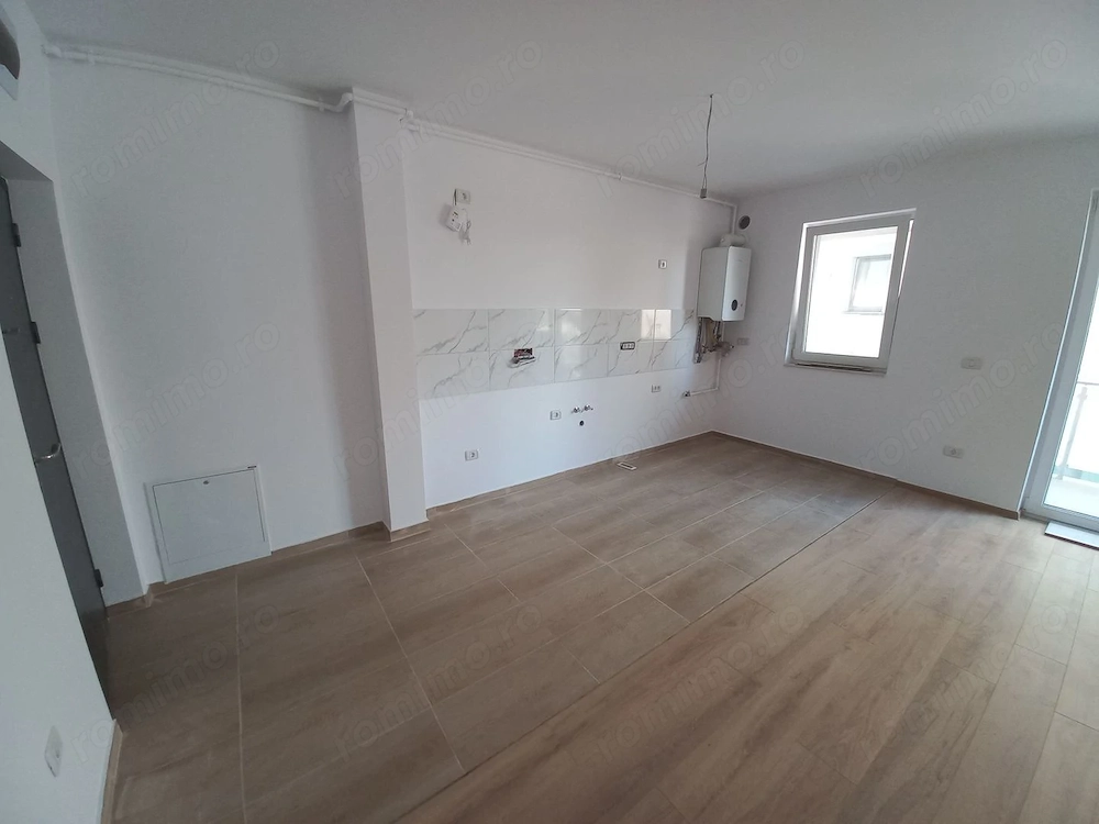 NOU. Etaj intermediar. Aproape de Il Locale si Profi