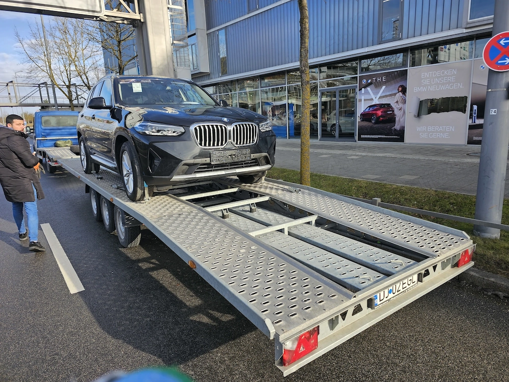 Închiriez semiremorca si platforma auto 2 posturi