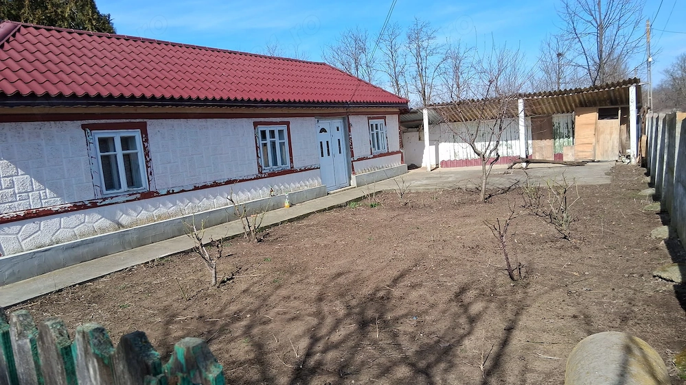 Vand casa com. Zavoaia, jud. Braila