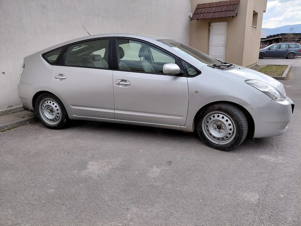Vând Toyota Prius, an 2005