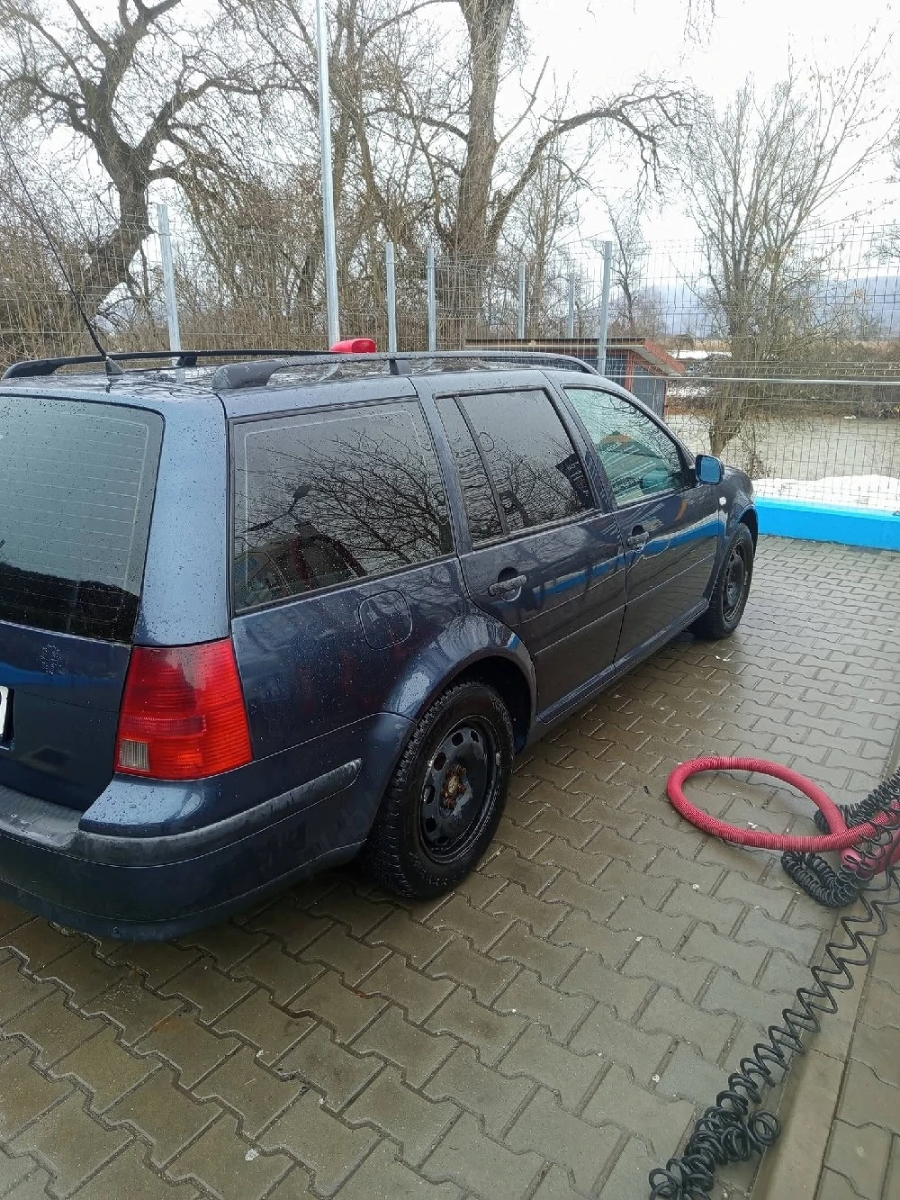 vand sau  schimb golf IV an 2006 motor de 1900 cod AXR