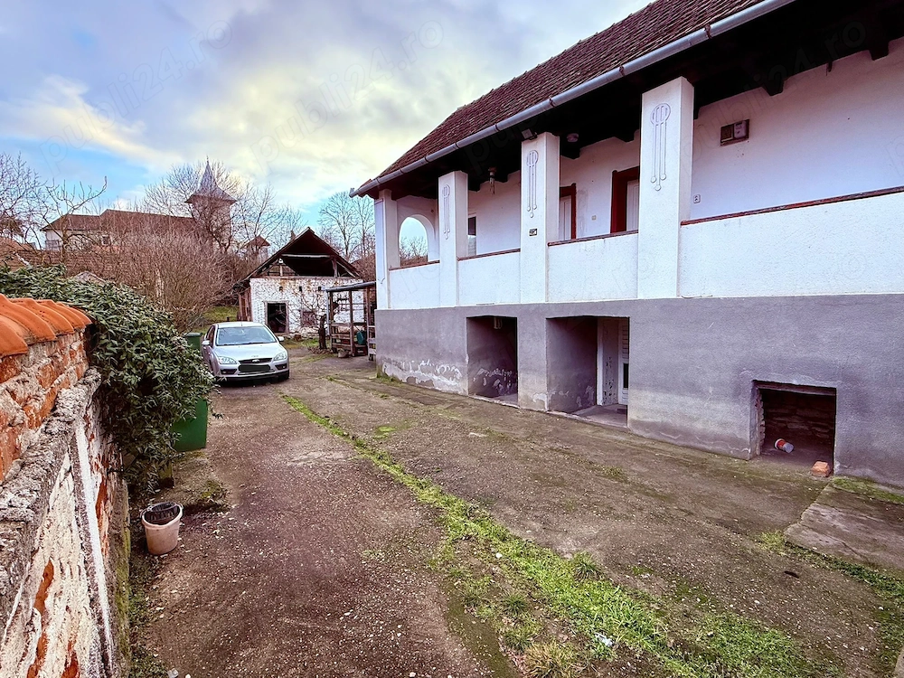 Casă de vânzare   Josani, com. Peștișu Mic, jud. Hunedoara   4 camere