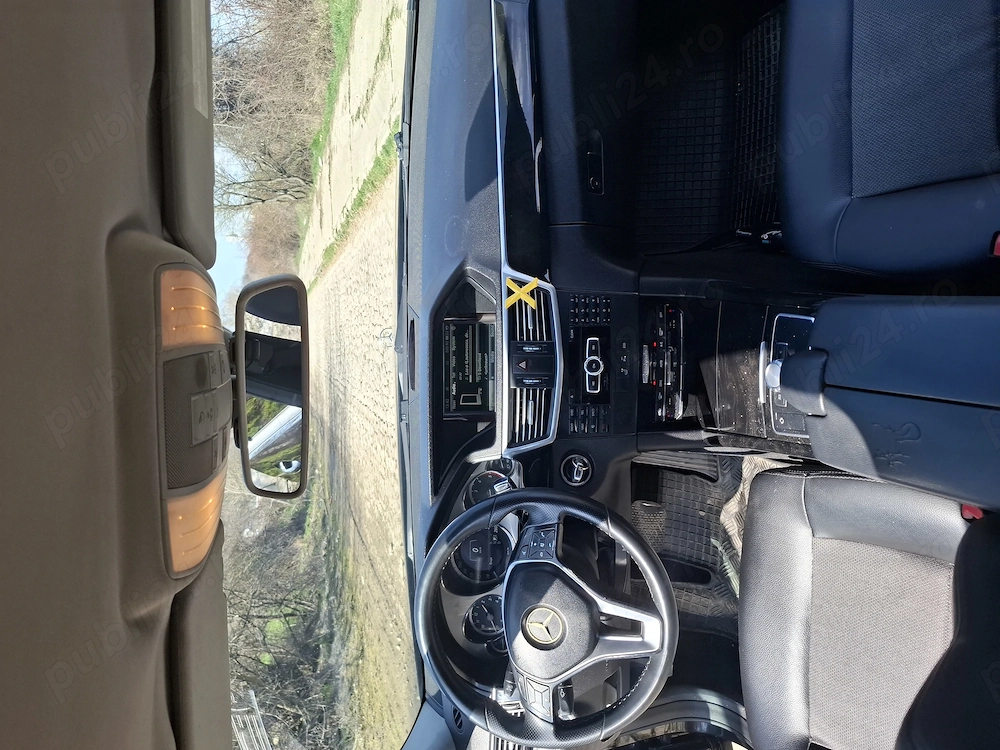 Vand  sau schimb mercedes w212 