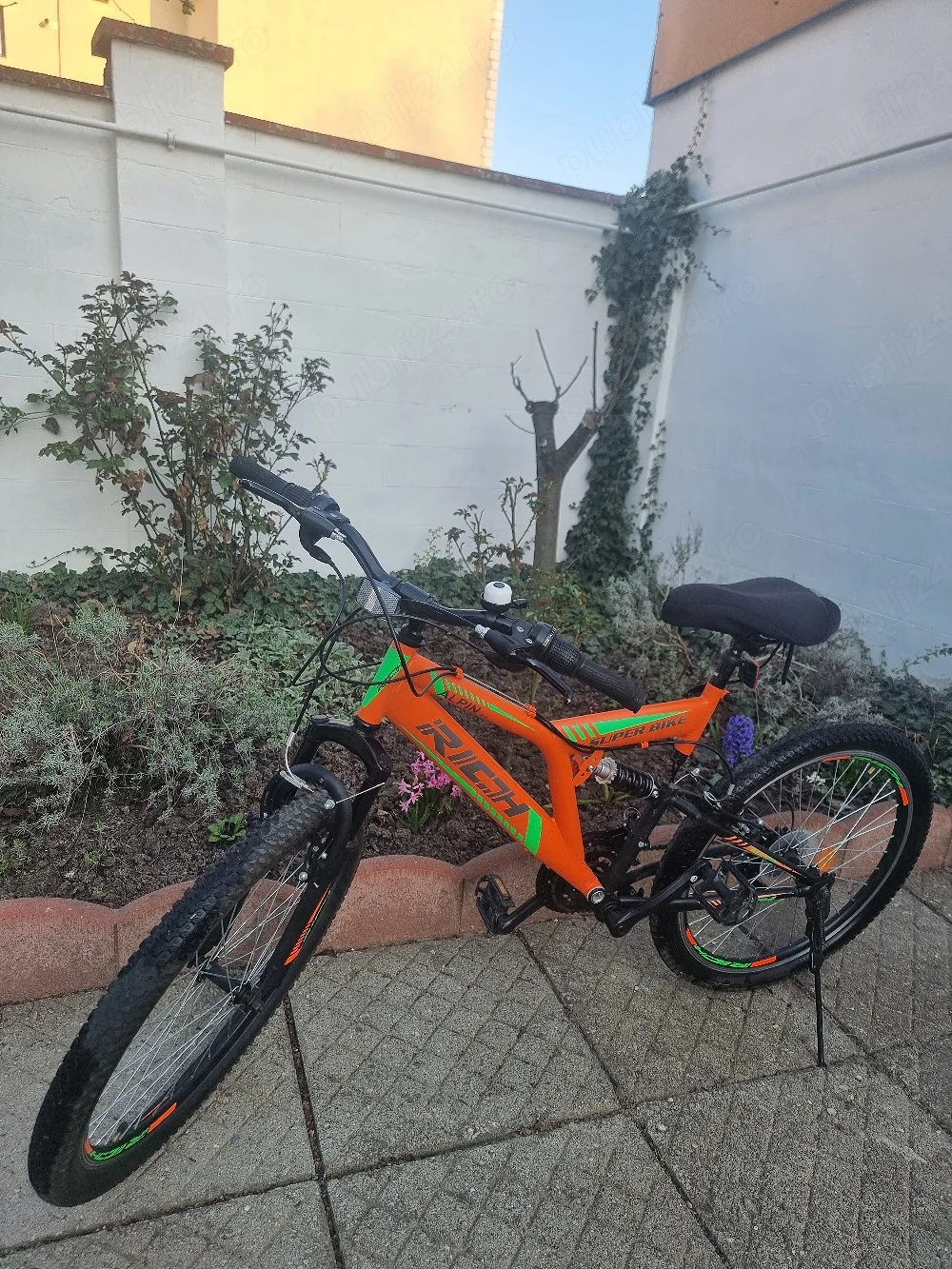 Vând bicicletă Rich Alpin R2449A   MTB pentru juniori,