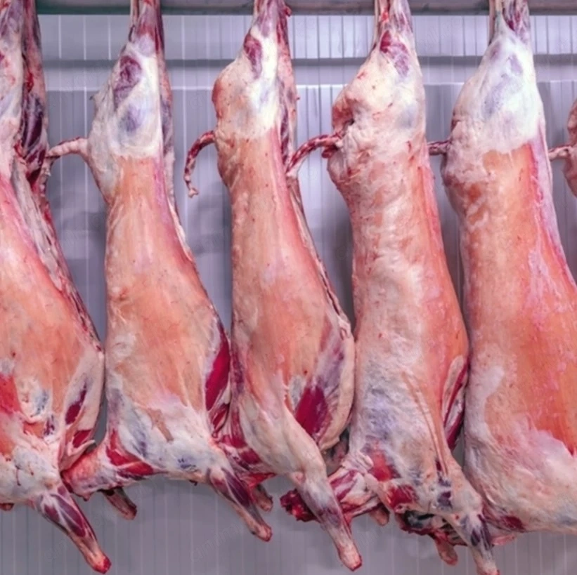 Iezi din fermă pentru masa tradițională de Paște