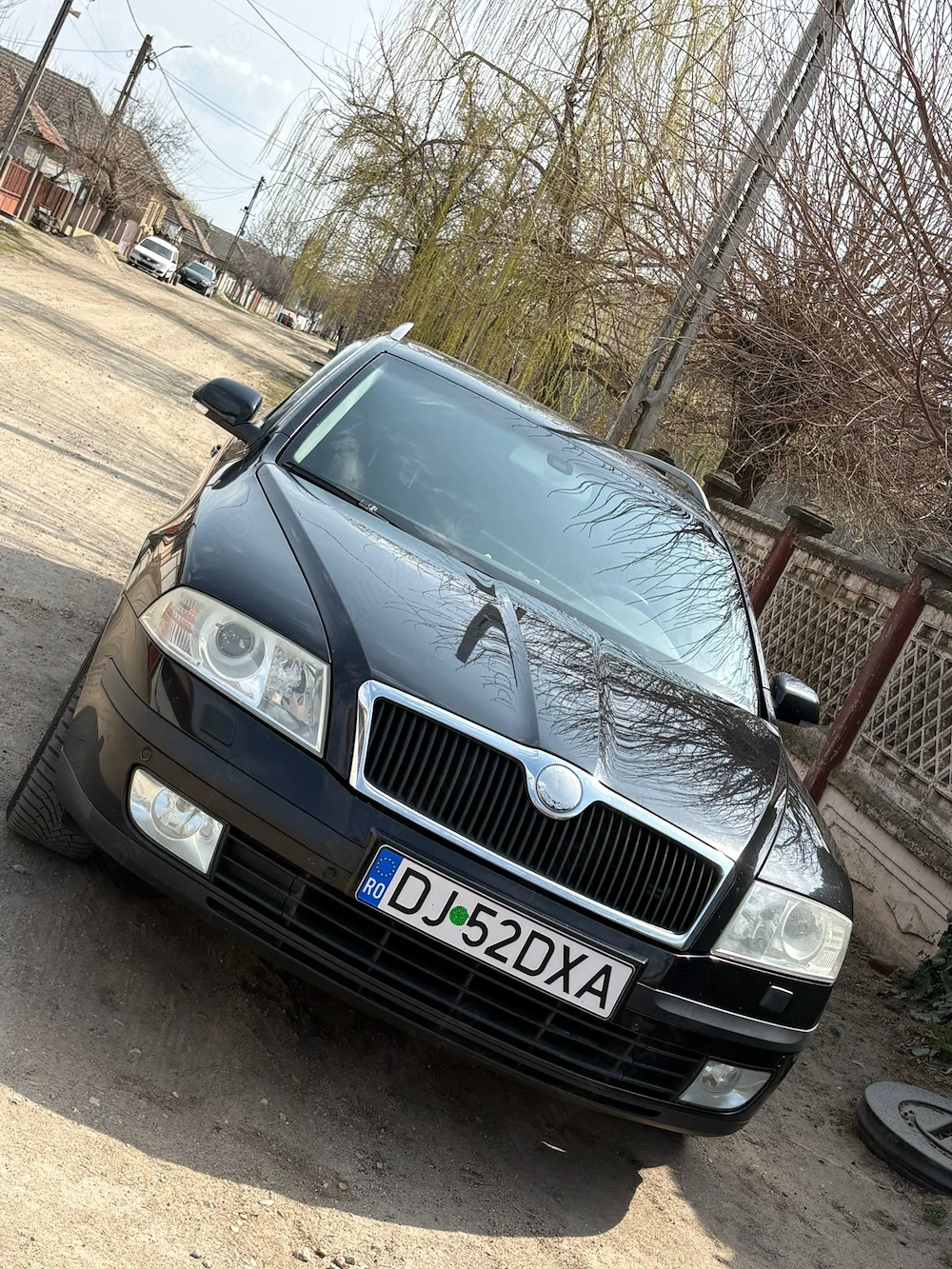 Vând Skoda Octavia 2 an 2009, model brek (combi), motor 2.0 TDI, cutie manuală 6 trepte. 