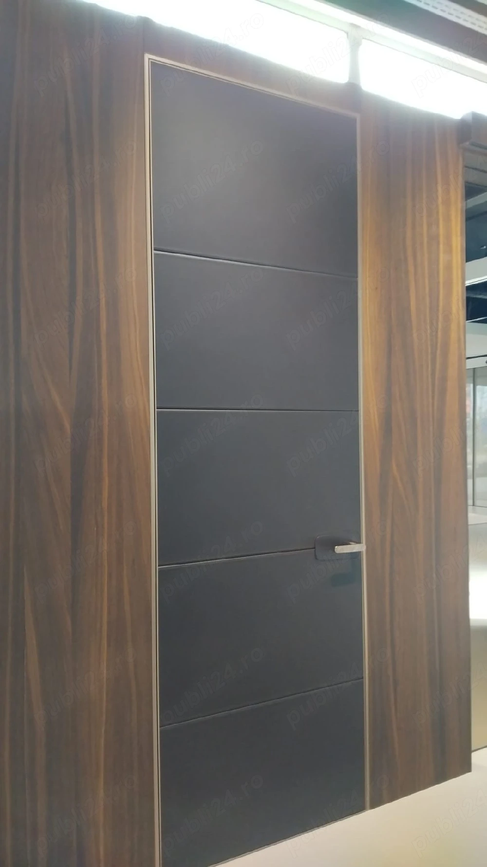 Montator usi interior exterior