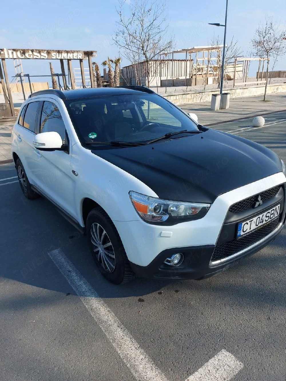 vînd schimb cu ceva m ai nou Mitsubishi asx. 