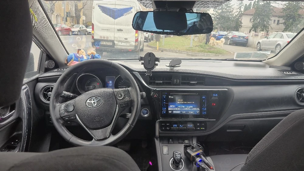 Toyota auris 2015