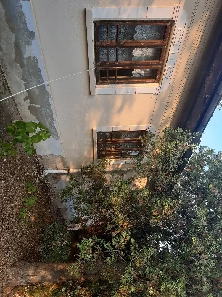 Se vinde,Locuință +Teren intravilan 