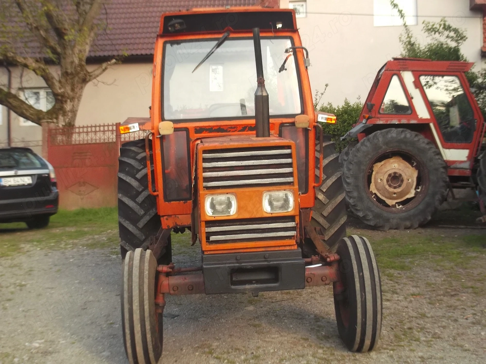 Fiat 680 defect, placa de presiune,a trecut rulmentu de presiune prin catei,in rest tractoru este ok