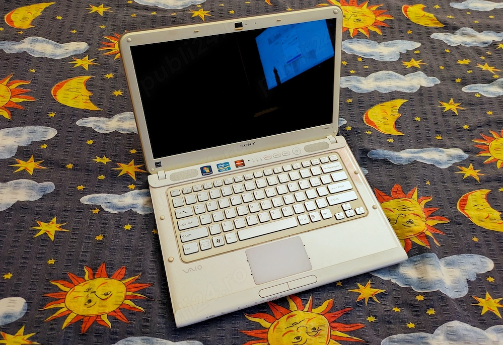 Schimb laptop cu obiectiv vintage