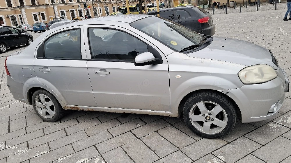 Vând Chevrolet Aveo 