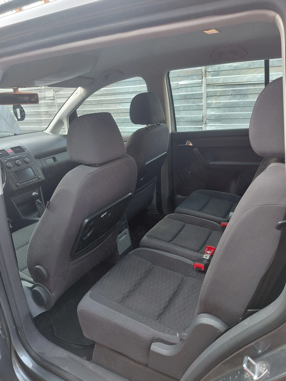 Vand sau schimb vw touran 