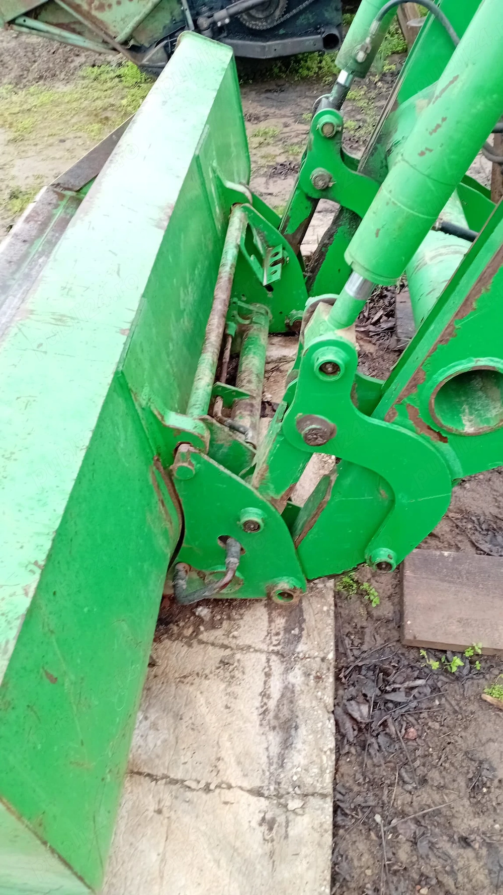 Încărcător frontal  John Deere 