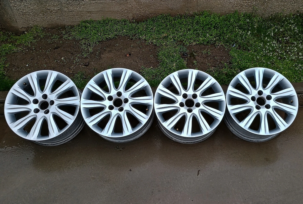 Vând jante Volvo MANNAN 17, 5x108, 7Jx17 ET50