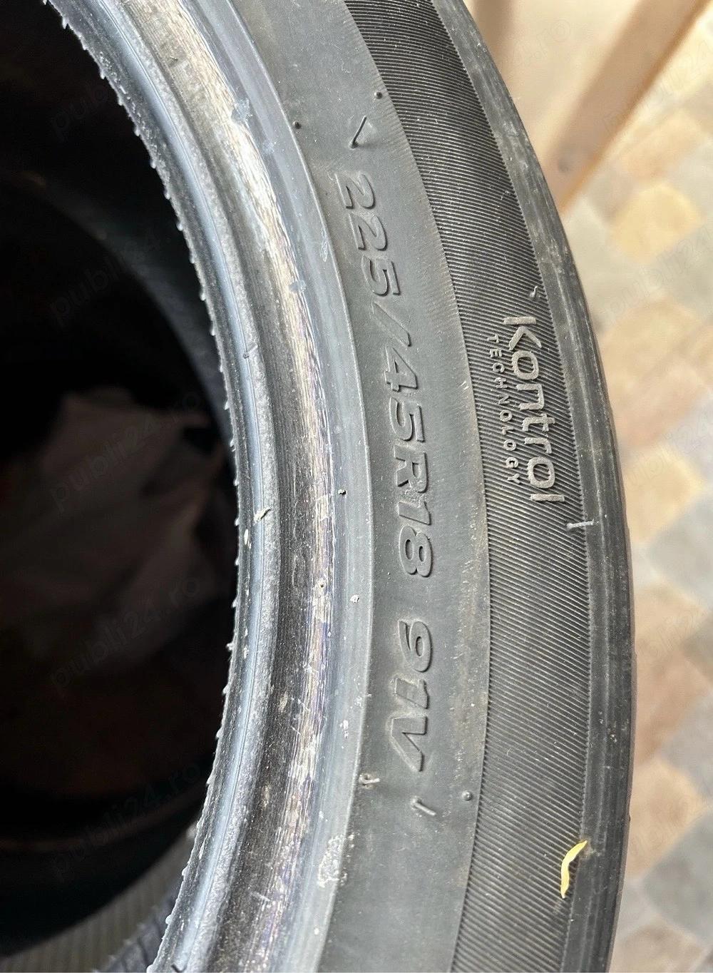 vand cauciucuri de vara 225/45 R18