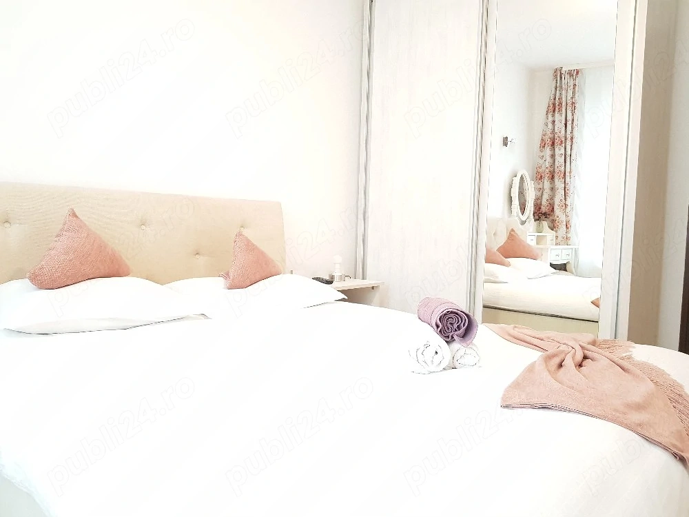 Inchiriez apartament in regim hotelier