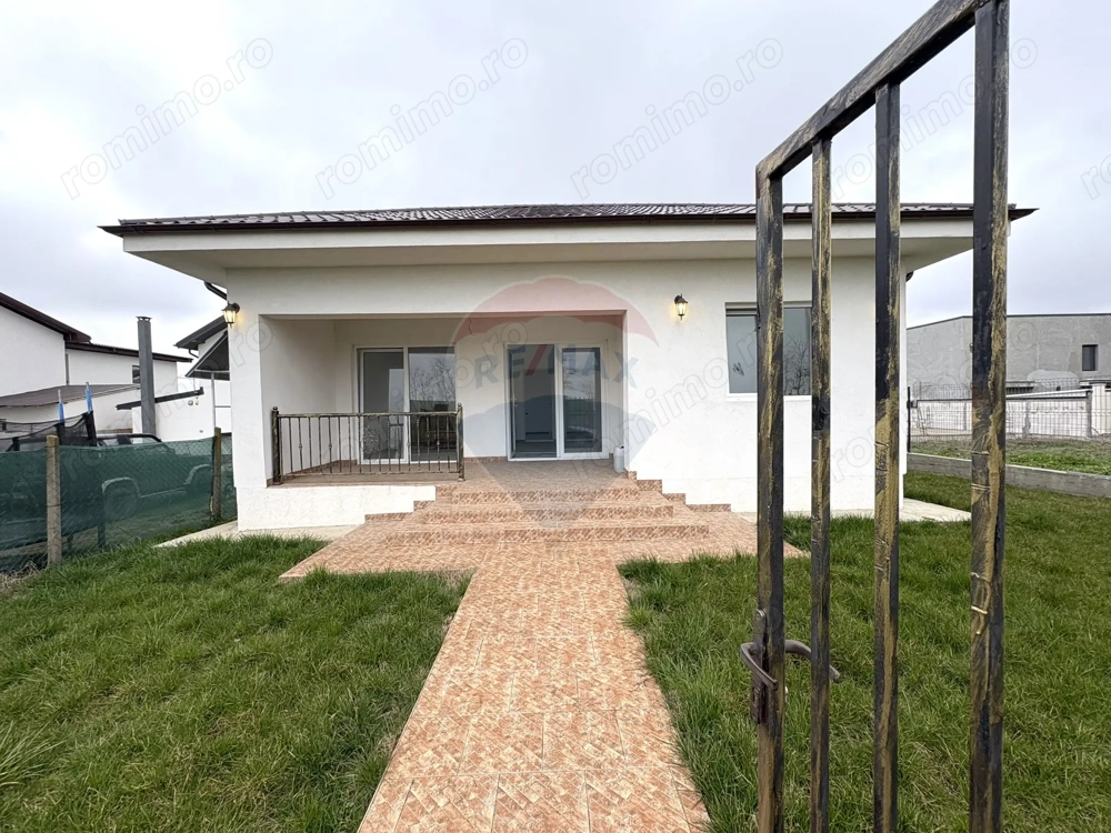 Casă cu 3 camere  Valu lui Traian
