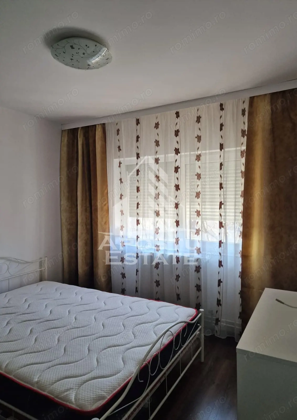 Apartament 3 camere de vanzare, zona Lipovei, Timisoara