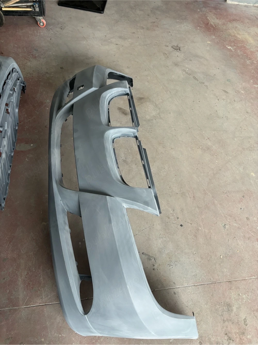 vand bara fata e90 nfl pregatita de vopsit 