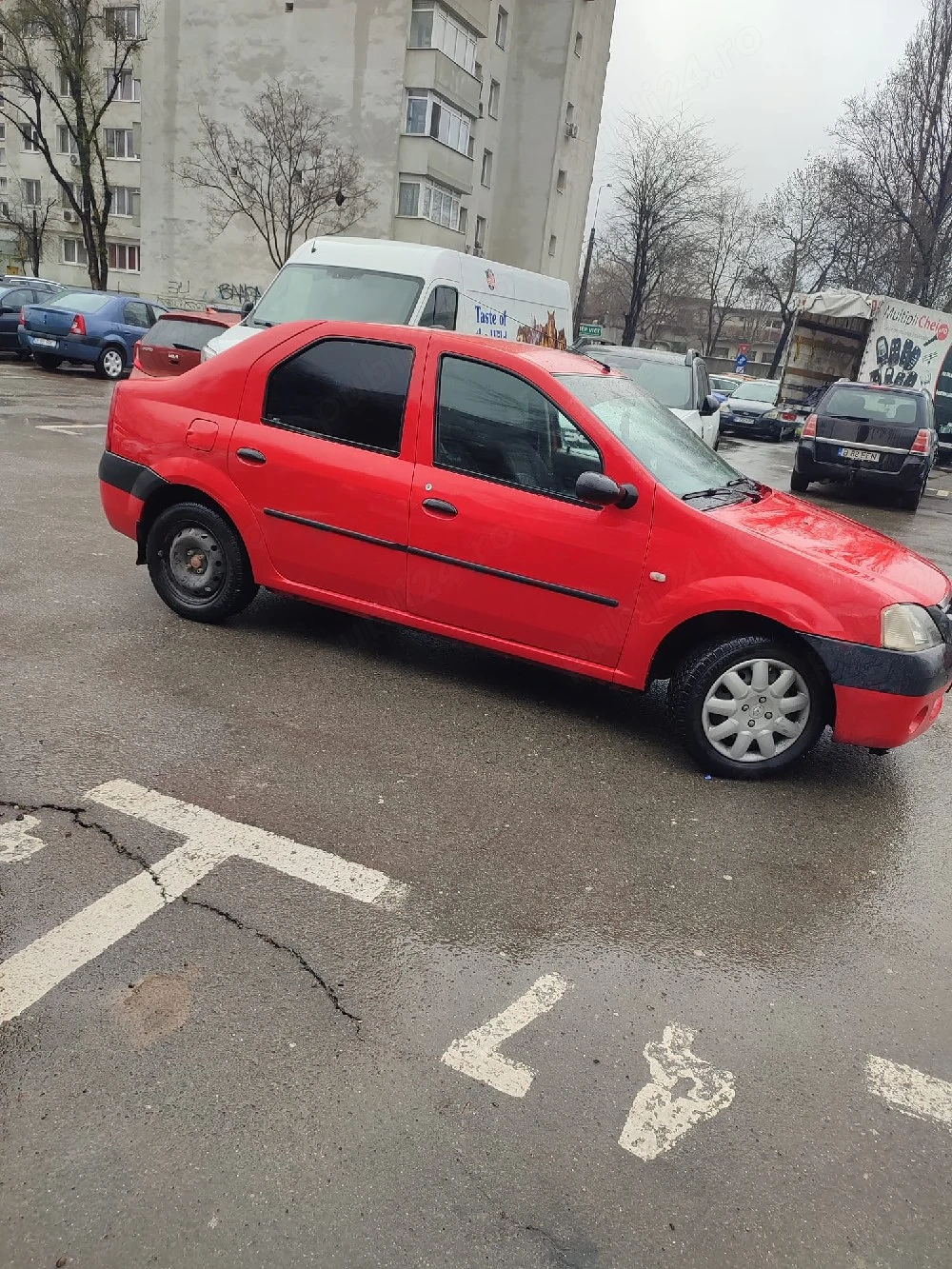 vând Dacia Logan motor de 1 4 benzina gpl acte valabile