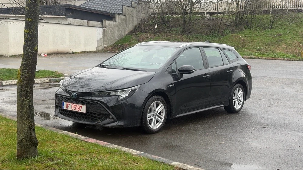 Toyota Corolla 1.8 hibrid 129.000  km