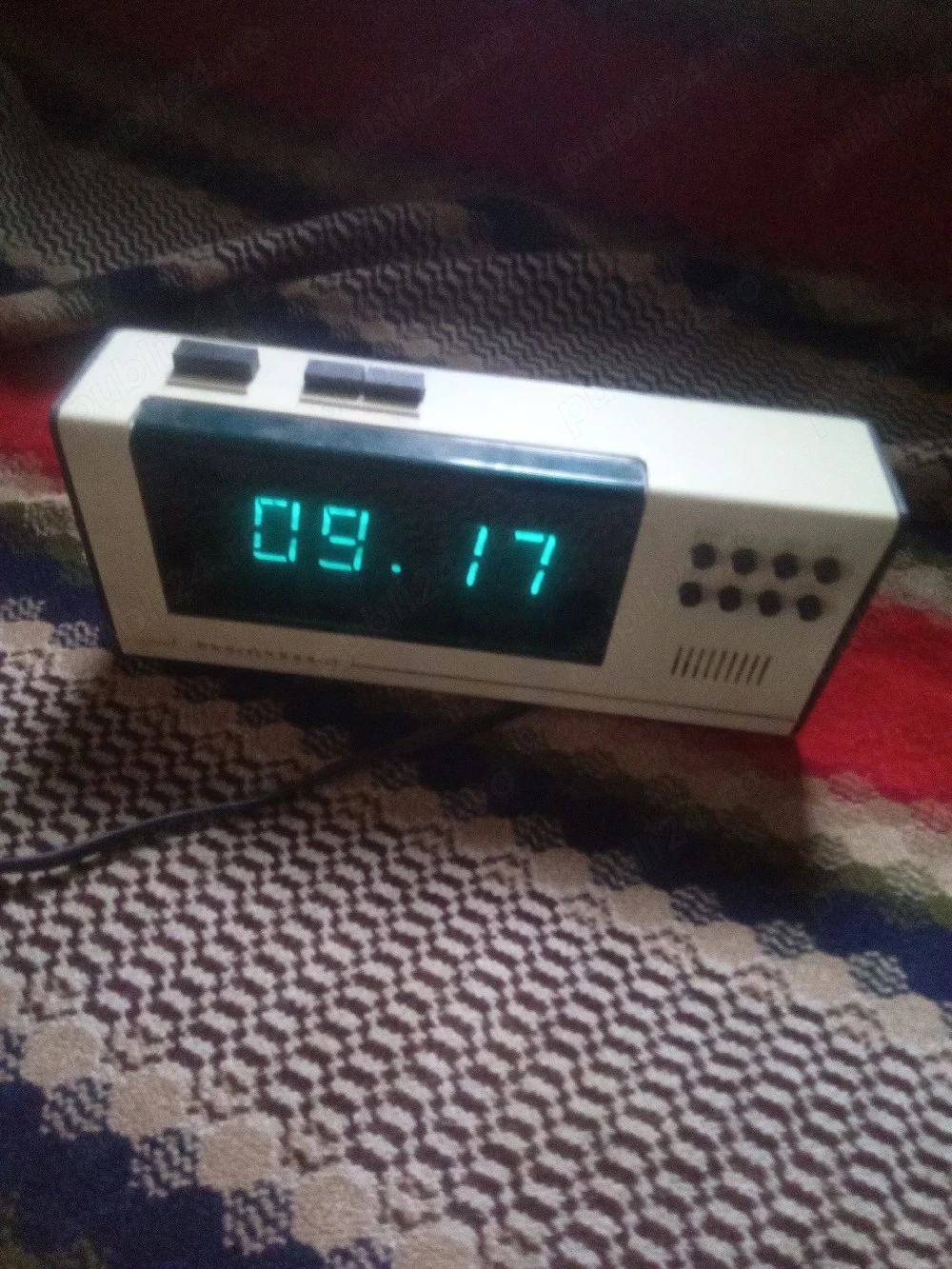 vand ceas electric desteptator alimentare la priza 220v