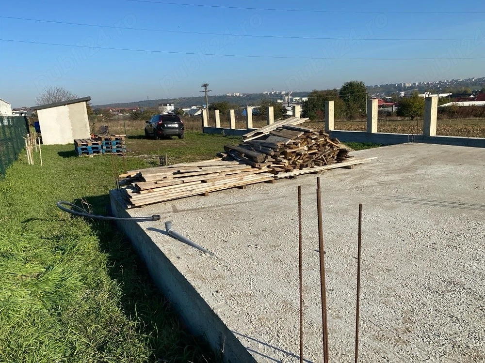 Vand teren in Scheia Suceava