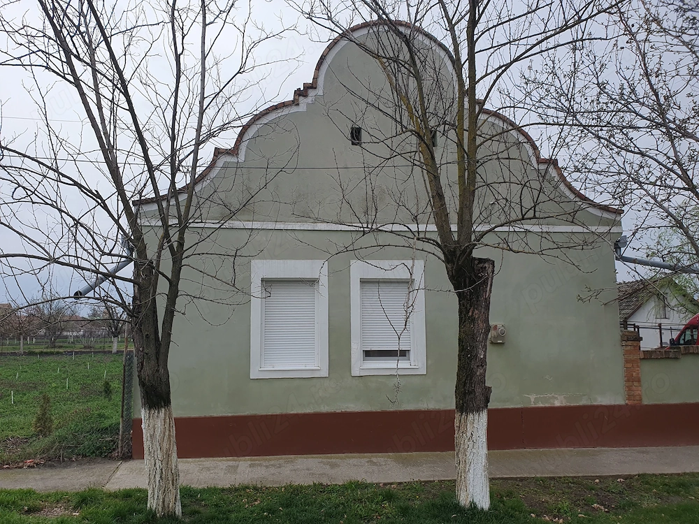 Proprietar vând casă 