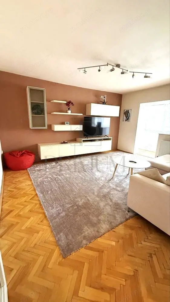 SAGULUI - BLOC IZOLAT - 3 CAMERE - 2 BAI - 2 BALCOANE - CENTRALA PROPRIE - DECOMANDAT