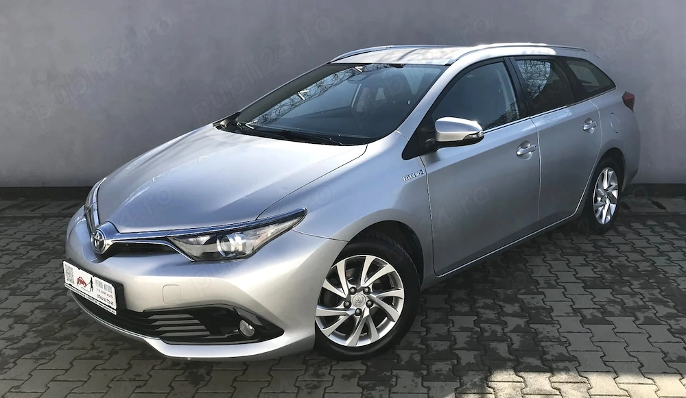 TOYOTA AURIS Touring Sports Business