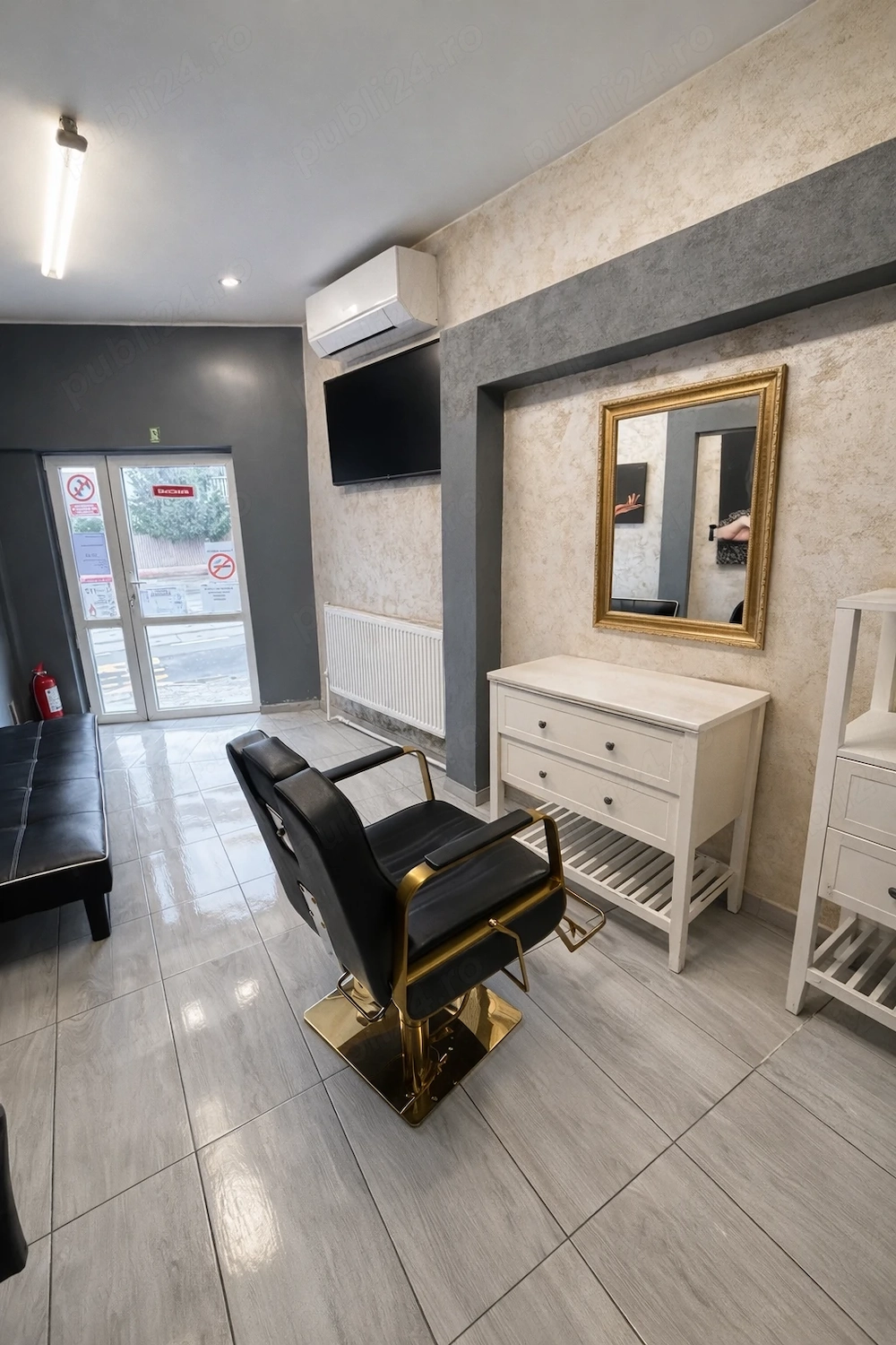 Post de închiriat Frizerie Coafor