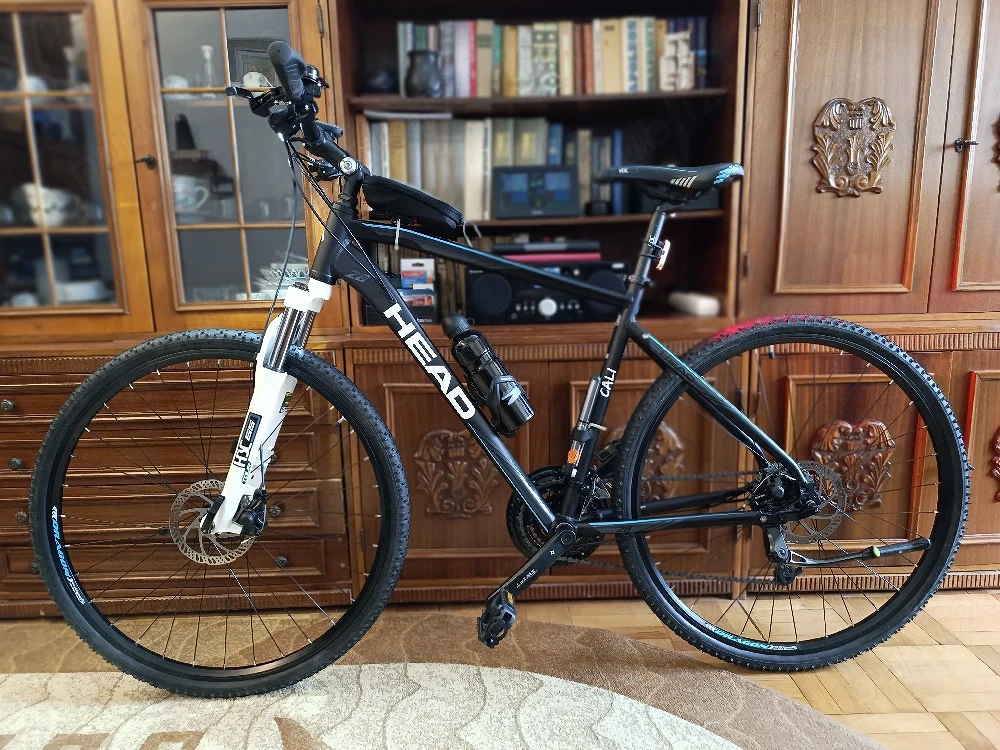 Vând bicicleta HEAD Cali men rulată puțin