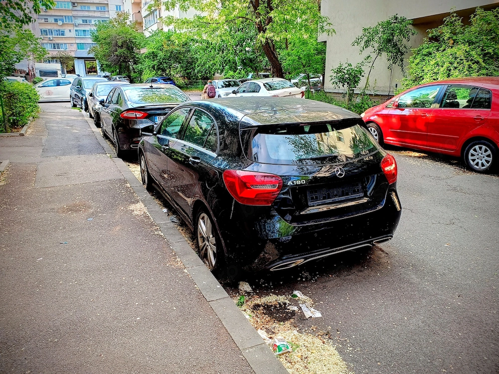 Mercedes-Benz A 180 7G-DCT