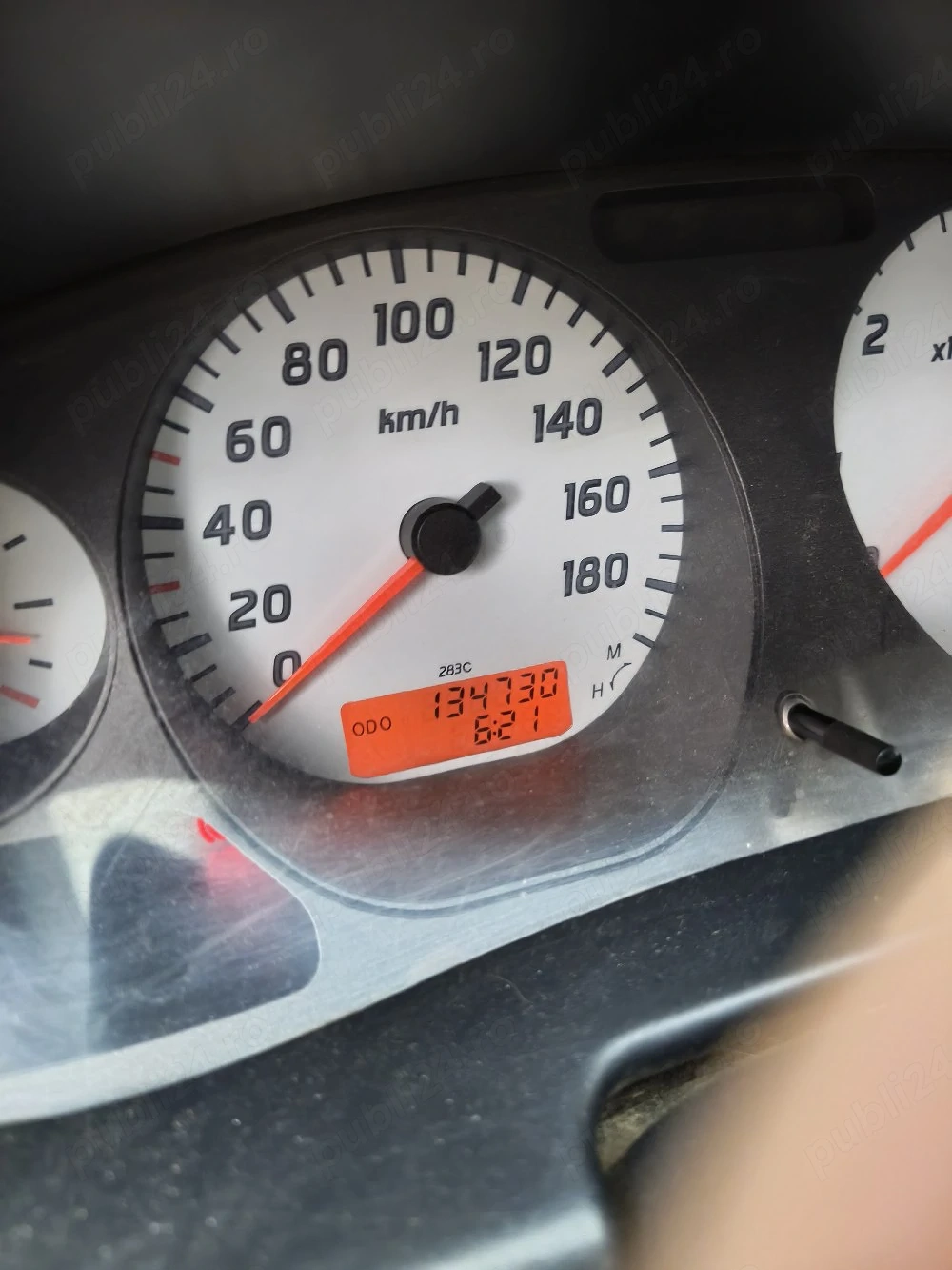 vând Nissan Navara d22