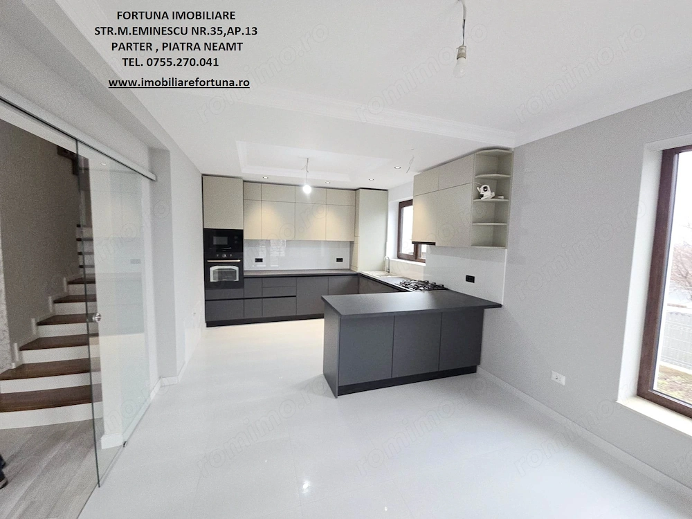 Casa noua, moderna tip duplex la alb cheie si teren 250 mp, in cartier exclusivist Piatra Neamt 
