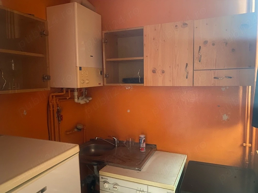 Garsoniera de in chiriat