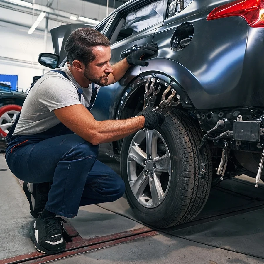 Angajez tinichigiu sau montator   demontator auto