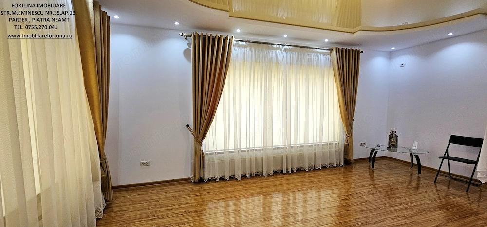 Proprietate Piatra Neamt- vila cocheta prevazuta cu tarasa, garaj si teren