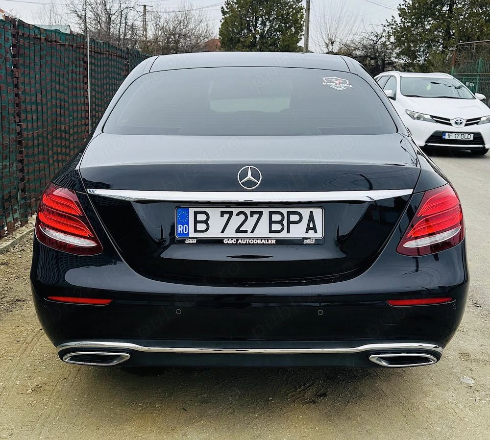 Mercedes e220 2018   impecabilă   full   360   keyless