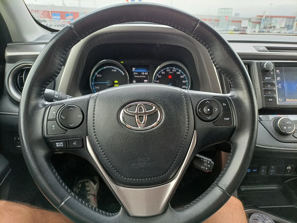Toyota RAV4 Hybrid 2016 | Doar 120.000 km | Istoric Toyota | Consum 5,6%