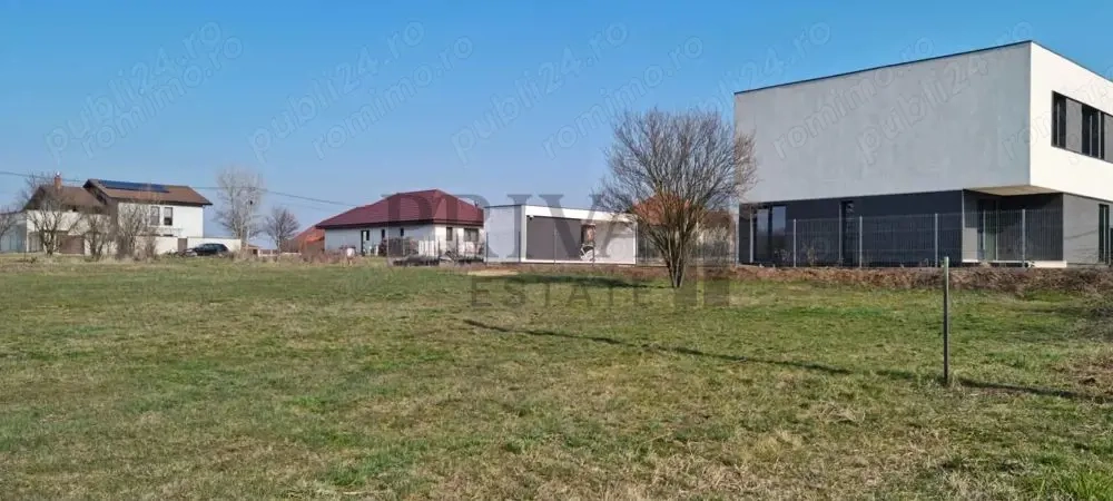 Teren intravilan, 701 mp, fs 17.8 ml, Dumbrăvița