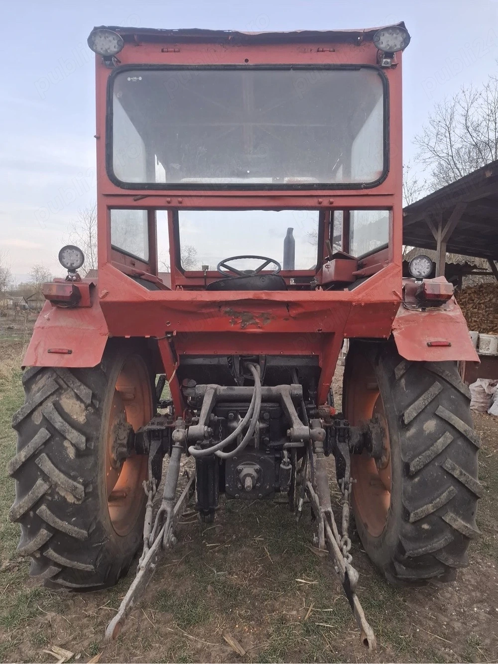 Tractor UTB 650