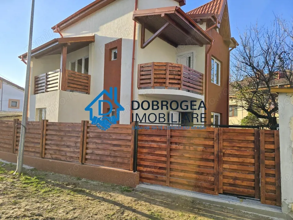 CASA  P+E, 4 CAMERE SUPRAFATA  UTILA 130 MP, LA GRI