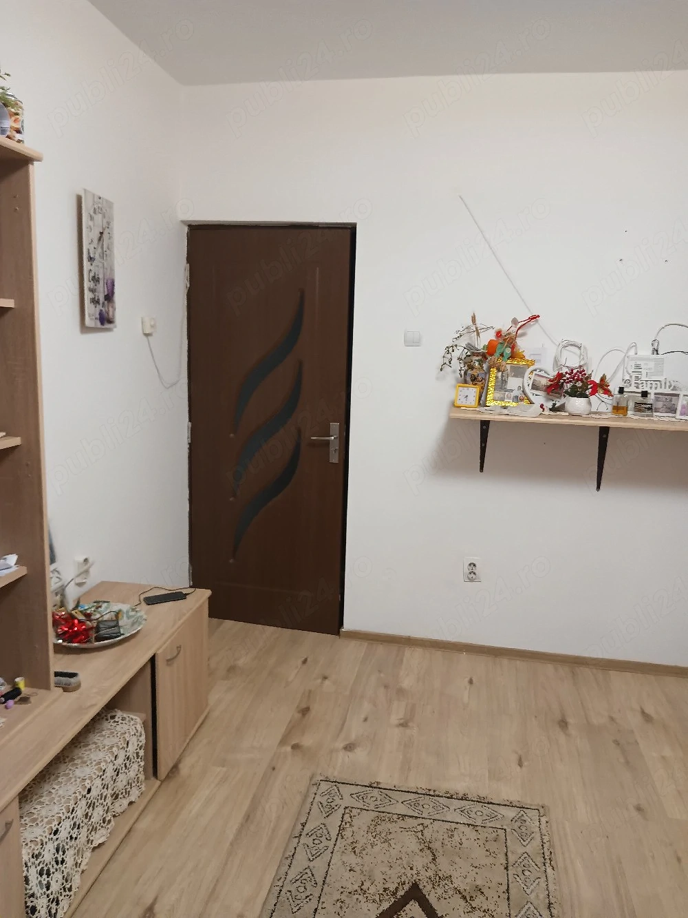 Vind Garsoniera confort (1)-Etaj.-1).