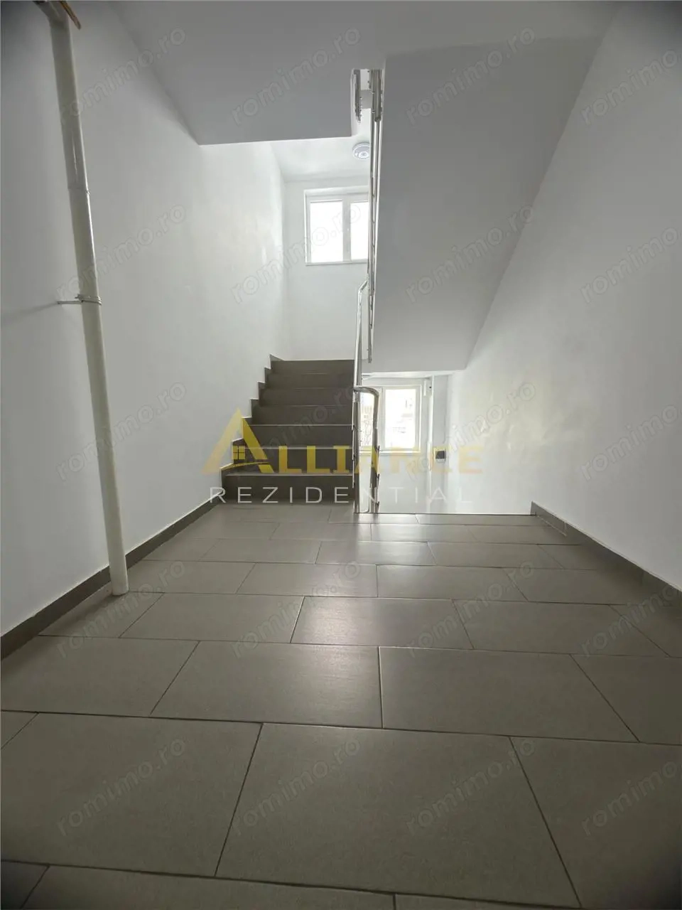 Sector 4, Aurel Persu Apartament 3 Camere Mobilat Utilat 111 MP