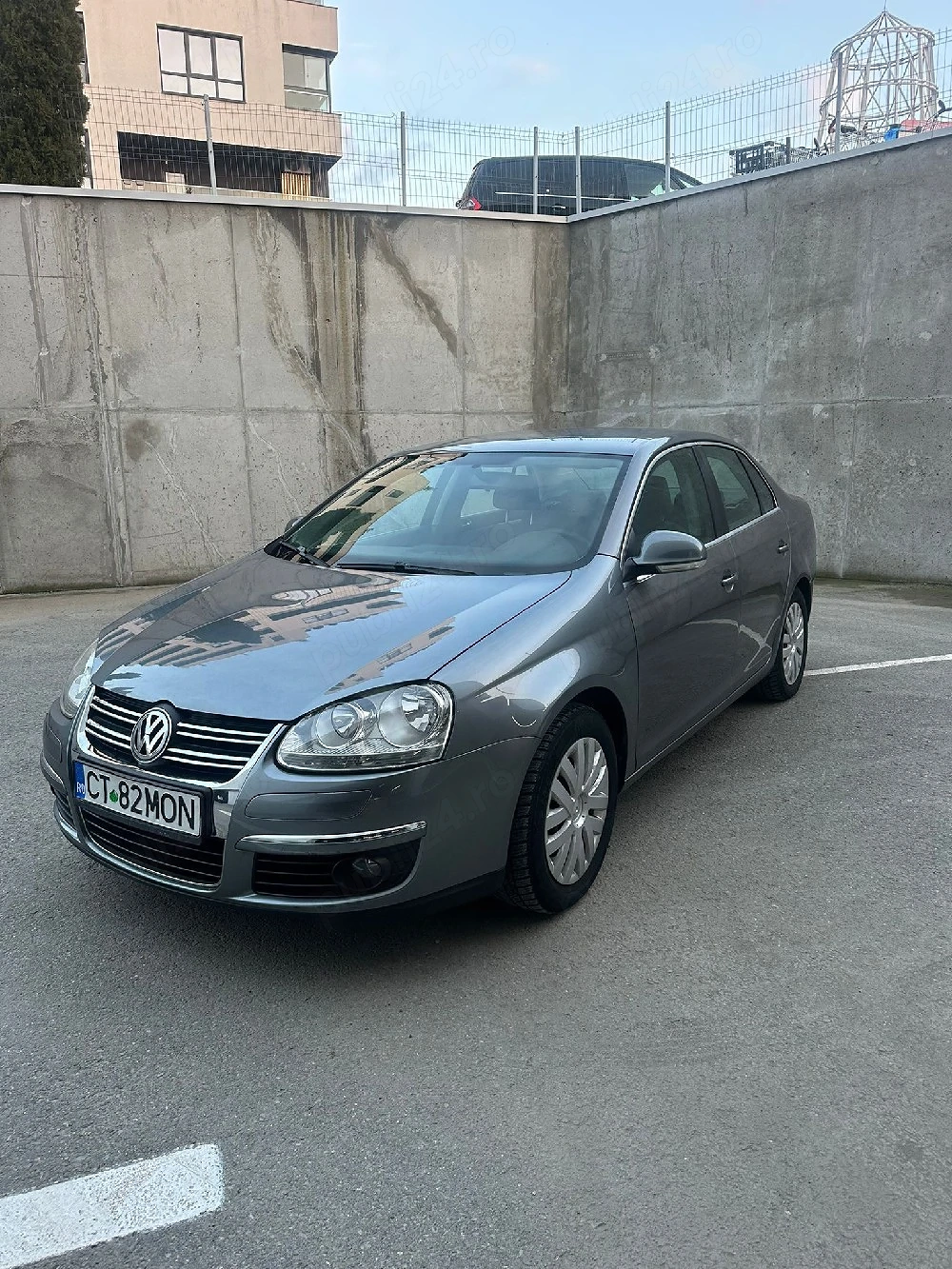 Vand Volkswagen jetta 1.6 mpi an fab 2008 km 195.000 reali
