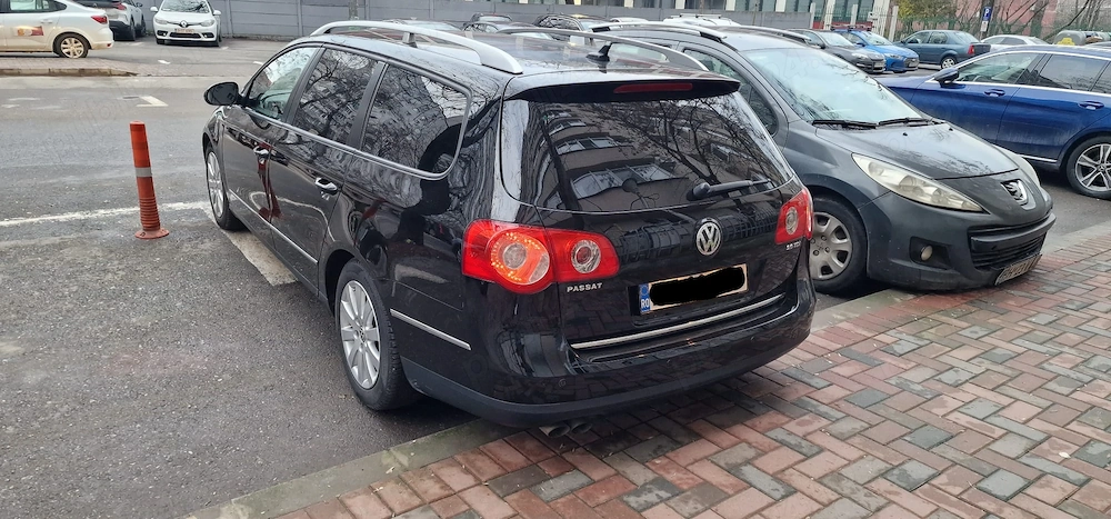 Volkswagen Passat B6 Variant (break), 2.0 TDI 170 CP, cod motor CBBB, echipare Sportline