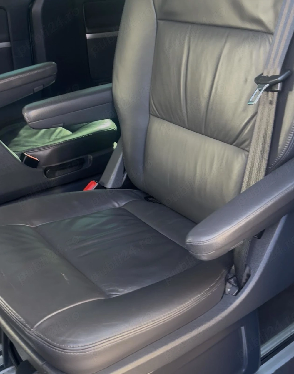 Vând wv t5 multivan motor 2,5 tdi 174 cp
